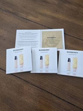 Free With Purchase Burberry Beyond Radiance Foundation